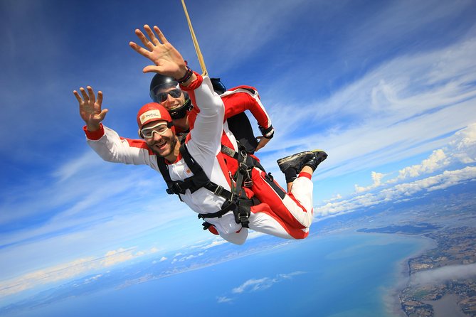 13,000ft Skydive over Abel Tasman with NZ's Most Epic Scenery - The 13,000-foot freefall