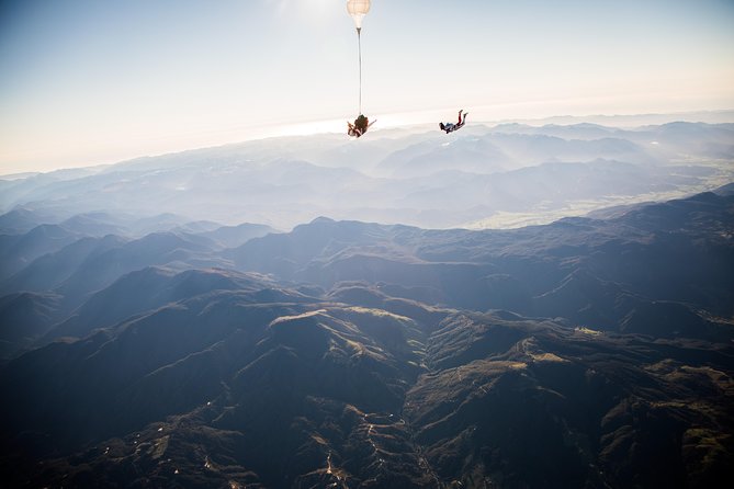 13,000ft Skydive over Abel Tasman with NZ's Most Epic Scenery - From check-in to takeoff