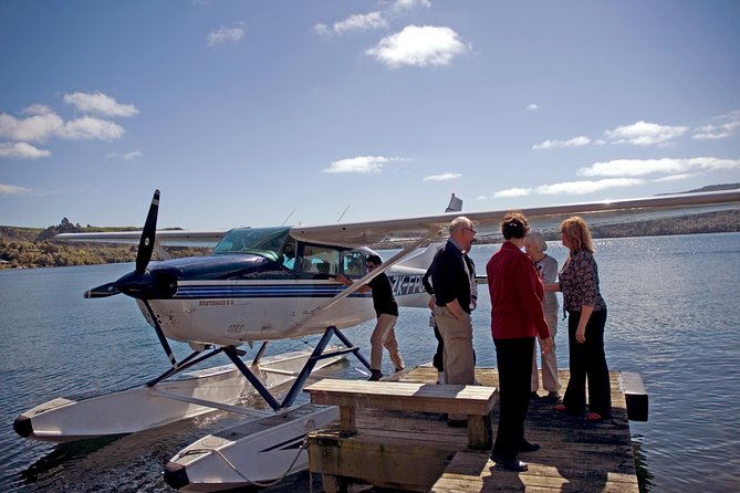 15-Minute Crater Lakes Flight by Floatplane from Rotorua - The pilot commentary and small-group setting