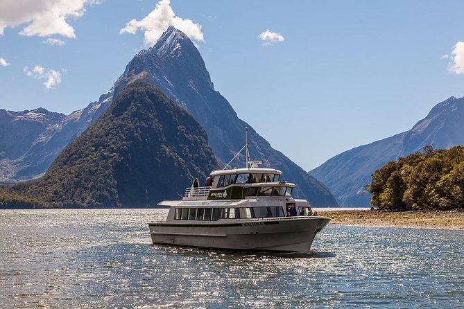 2-Hour Milford Sound Scenic Cruise - Why Milford Sound works best from a small boat