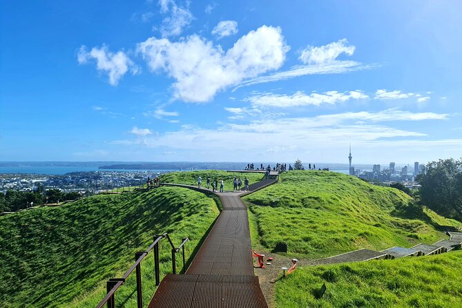 2025 Award Winning: Auckland City Highlights Half Day Tour - Auckland Harbour Bridge: a quick lesson in the city’s shape