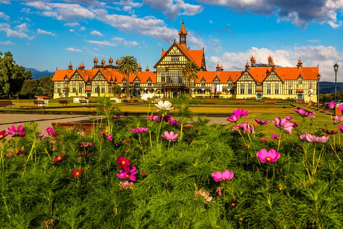 3 Day Waitomo Caves, Hobbiton Movie Set and Rotorua Tour from Auckland - Waimangu Volcanic Valley: the eruption story