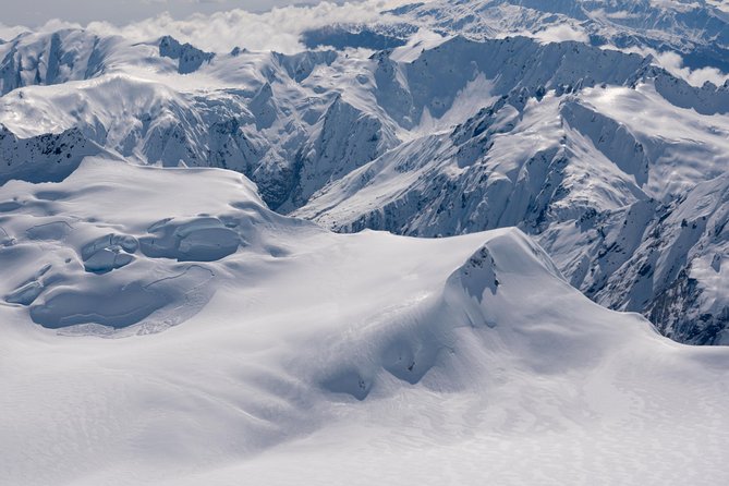 55 minute Grand Circle Ski Plane - Crossing the Main Divide to the West Coast