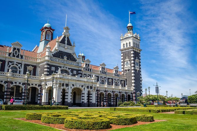 6 Day South Island Circut: Milford Sound, Queenstown and Glaciers - Day one: Christchurch to Dunedin across the Canterbury Plains