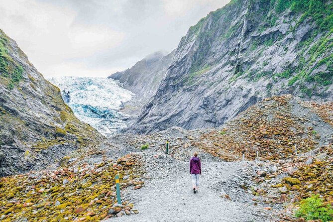 7-Day South Island Coastal Splendor Tour from Christchurch - Day 2: Westland, Haast Pass, Wanaka, and Queenstown