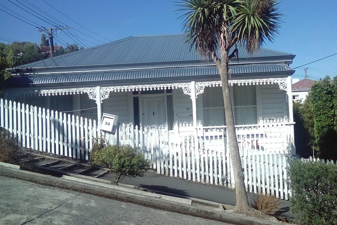 A 2 hour Small Group Dunedin City Highlights Tour - The Botanic Garden’s short guided walk