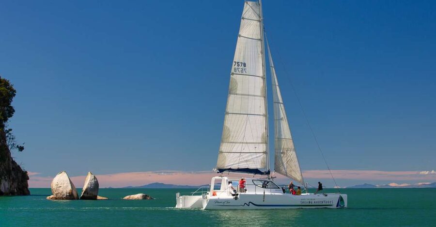 Abel Tasman National Park: Day Sailing Adventure with Lunch - Why sailing is a fine way to see Abel Tasman