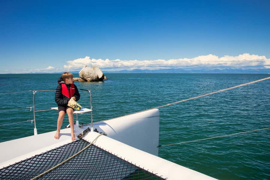 Abel Tasman National Park: Sailing and Self-Guided Walk - What the boat is like in practice