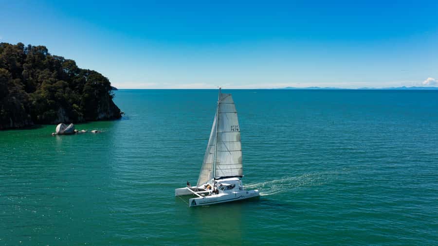 Abel Tasman National Park: Sailing and Self-Guided Walk - Start in Marahau, not Kaiteriteri
