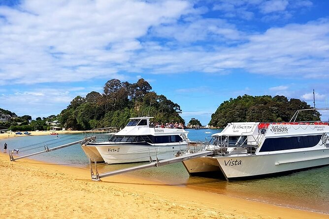 Abel Tasman Vista Cruise - Boarding at Kaiteriteri Beach