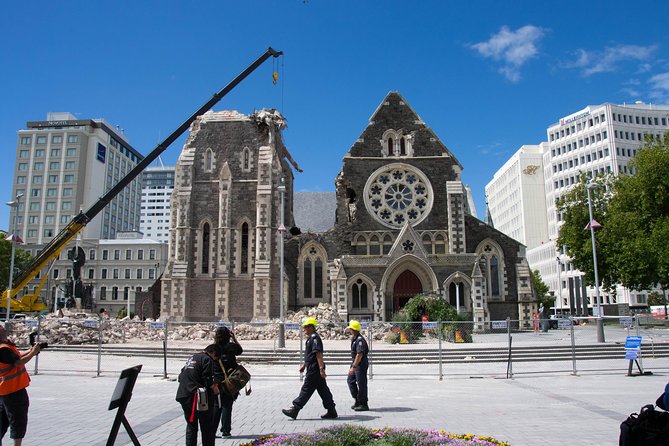 Akaroa Shore Excursion: Christchurch City Tour and Jet Boating - Who should book this Akaroa shore excursion?
