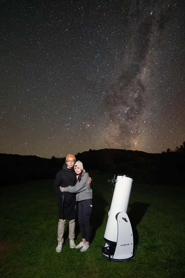 Akaroa: Stargazing Tour with 2 Telescopes & Souvenir Photos - Hot drinks, blankets, and the practical side of night air