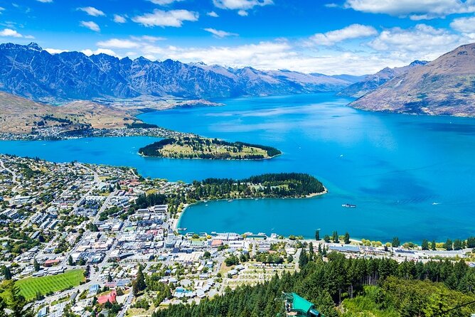 Arrival Private Transfer from Airport CHC to Christchurch in Business Car - From Christchurch Airport to your Christchurch address