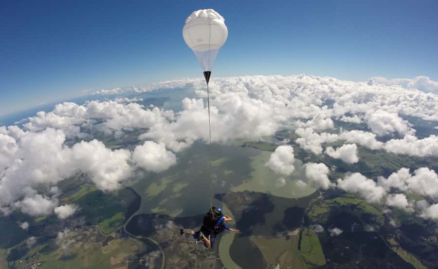 Auckland: 13000, 16000, or 18000-Foot Tandem Skydive - Key points to know before you book
