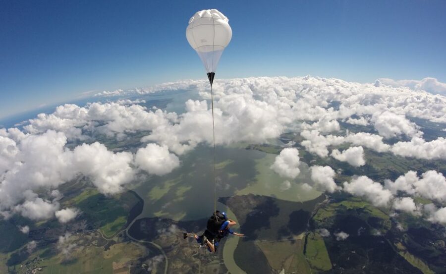 Auckland: 13000, 16000, or 18000-Foot Tandem Skydive - The flight up to 13,000, 16,000, or 18,000 feet