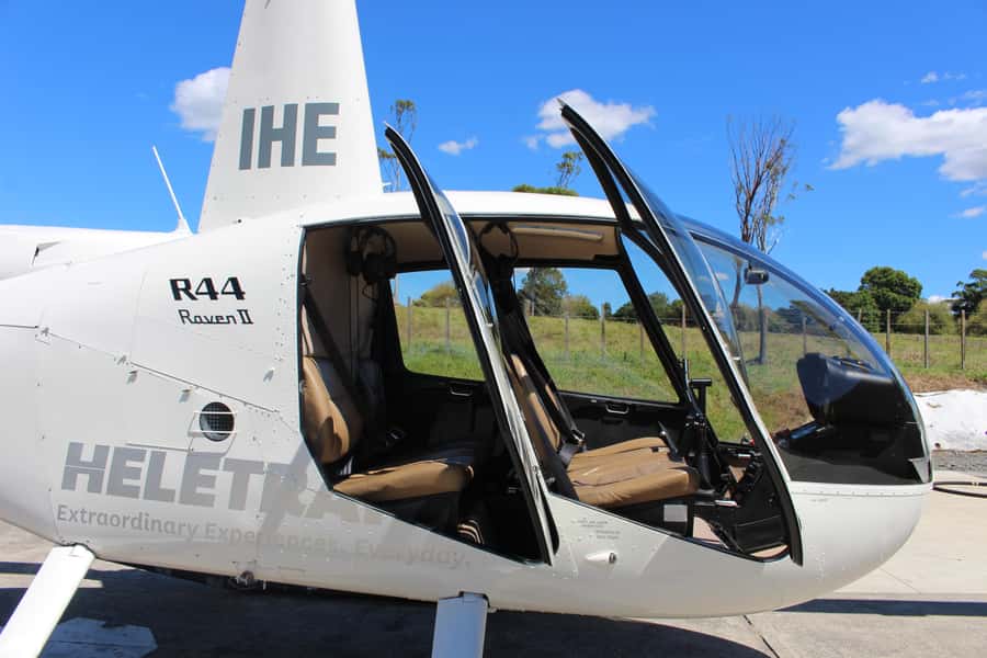 Auckland: 20min Helicopter scenic flight - City & Volcanoes - Weather delays are part of the deal