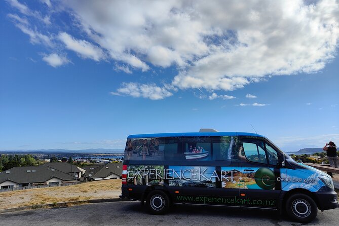 Auckland Airport Private Transfers in a Luxury Minibus - Riding in the 12-seat Mercedes-Benz Sprinter