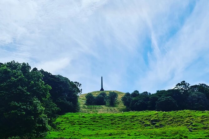 Auckland City Highlights Full Day Tour - Auckland Museum: the longest indoor stop
