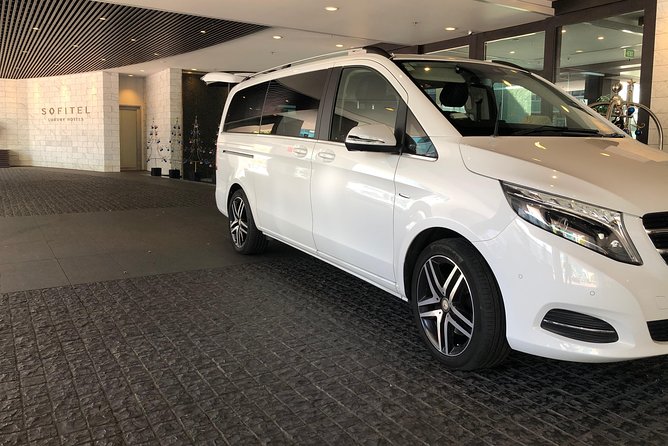Auckland Cruise/Wharf & Airport Transfers - From Auckland Airport to the city without the usual scramble