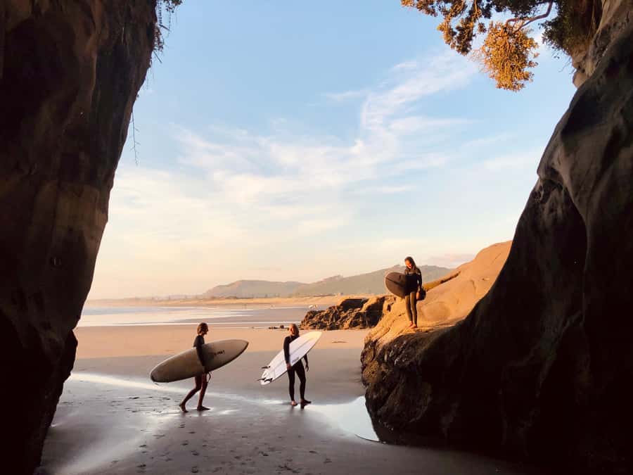 Auckland: Group Surfing Lesson with Muriwai Surf School - Why Muriwai is a good place to learn surfing