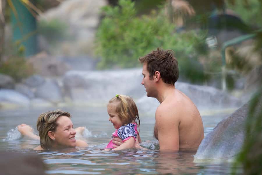 Auckland: Rotorua Highlights with Redwoods Treewalk & Spa - Getting your bearings in Rotorua