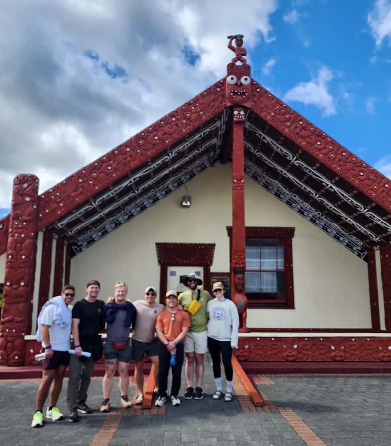 Auckland: Rotorua Living Maori Village Tour w/ Haka & Lunch - Walking the geothermal trail