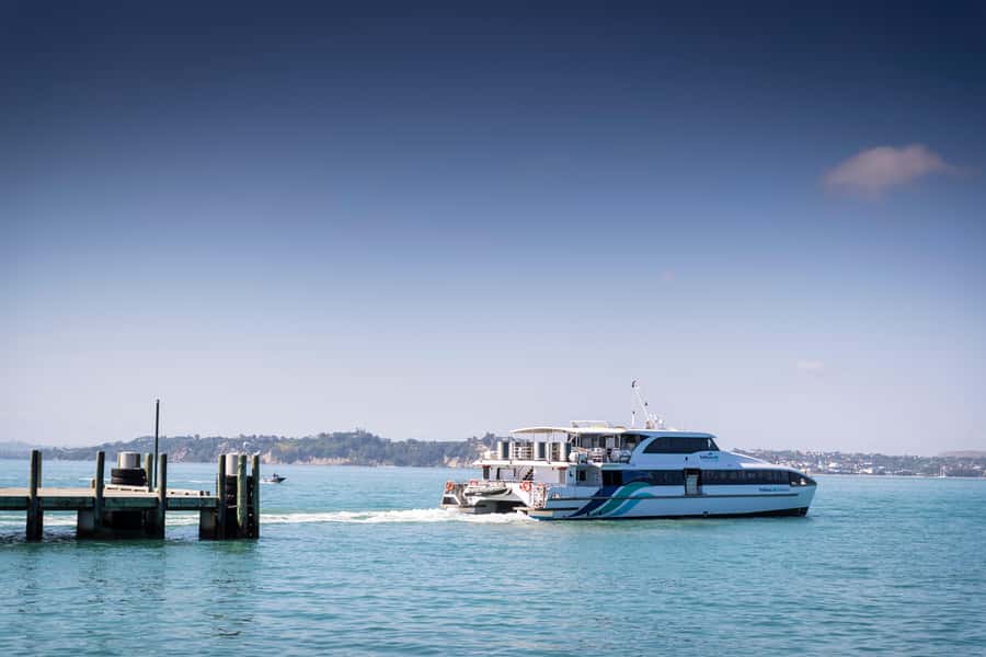 Auckland: Scenic Harbour Sightseeing Cruise - Leaving the Downtown Ferry Terminal