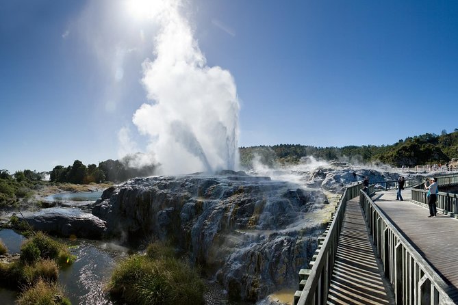 Auckland Sights Exclusive 8 Hour Luxury Day Tour - Crossing the harbour and heading west