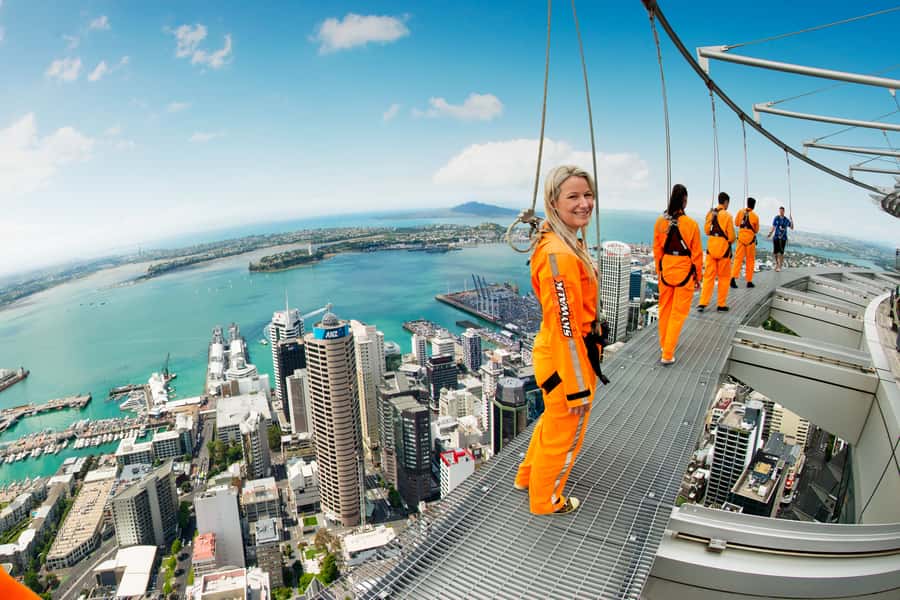 Auckland: Sky Tower SkyWalk - 192m High Edge Walk - The first steps onto the 192-metre ledge