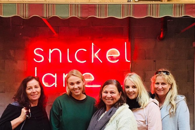 Auckland Small-Group Walking Tour with Treats - Britomart and the modern city center