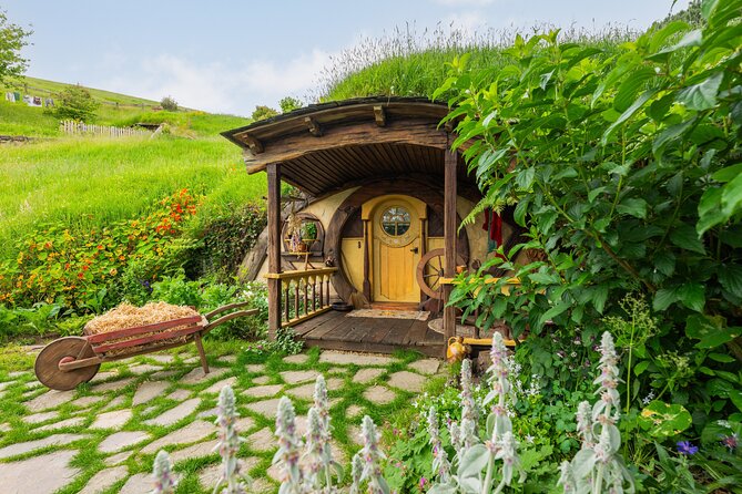 Auckland to Rotorua, Hobbiton and Waitomo 1 Way Small Group Tour - Waikato views on the morning drive