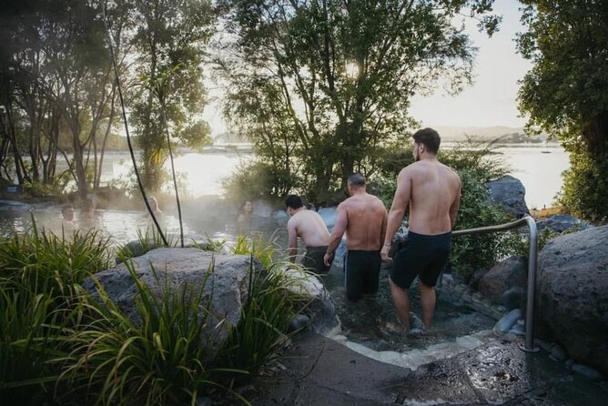 Auckland: Wai-O-Tapu, Polynesian Spa & Maori Haka Day Tour - The long return to Auckland
