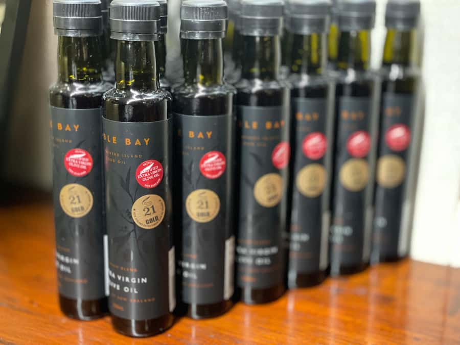 Auckland: Waiheke Island Luxury Experience Private Tour - Three wineries and a closer look at Waiheke wine