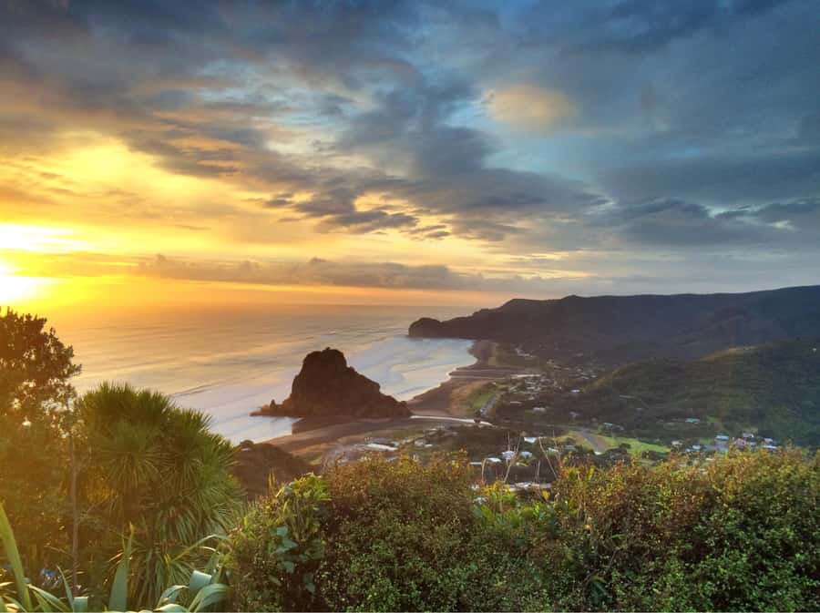 Auckland: West Coast Discovery - Karekare Falls is the quiet pause