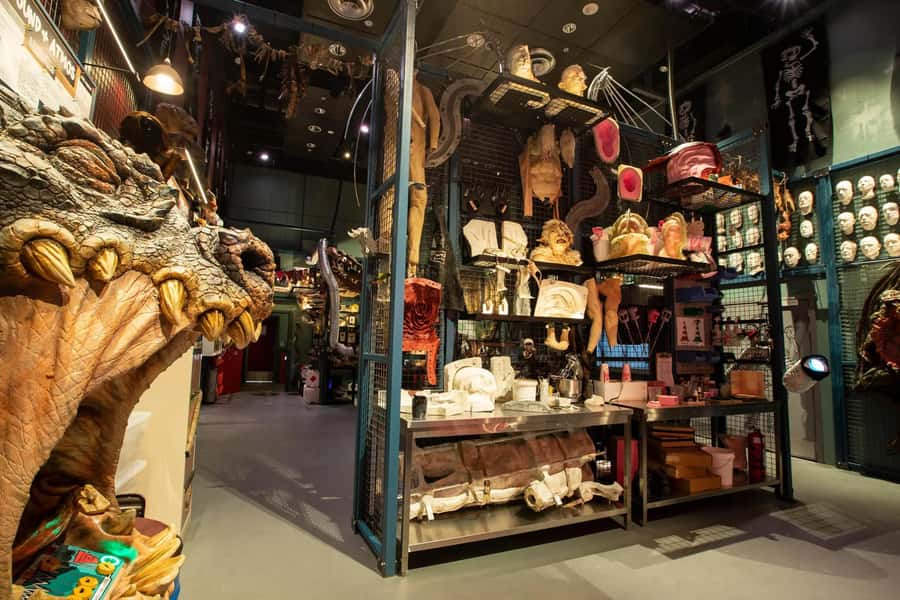 Auckland: Wētā Workshop Unleashed Guided Tour Ticket - How much information do you get?