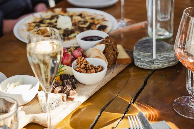 Award Winning Premium Wine Tour Queenstown Tasting at 4 Wineries - What the tastings are like
