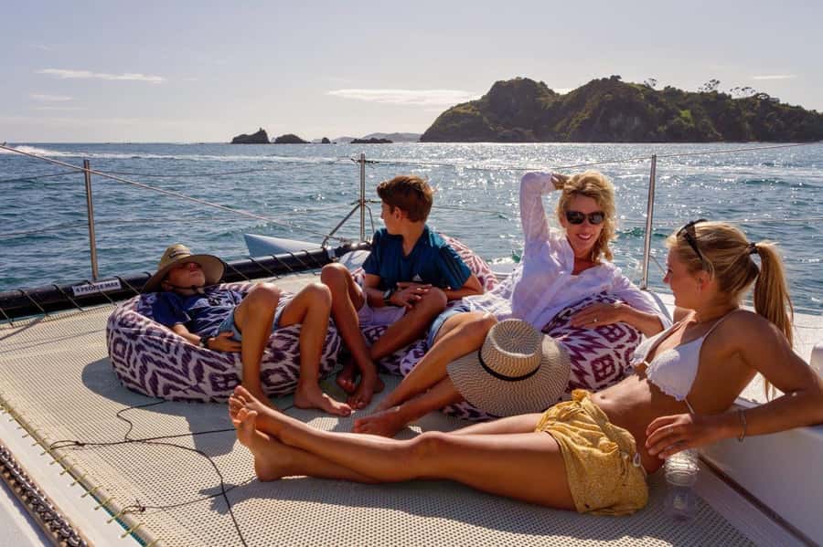 Bay of Islands 2-Hour Sundowner Evening Sailing Cruise - What the $56 price gets you