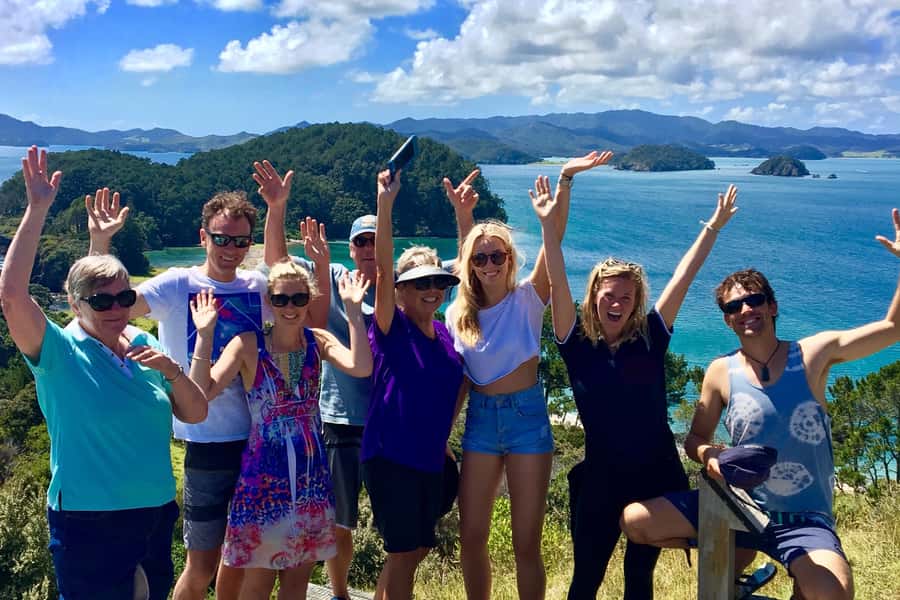 Bay of Islands: 4.5 Hour Day Cruise and Island Getaway Tour - Roberton Island and the Twin Lagoons lookout
