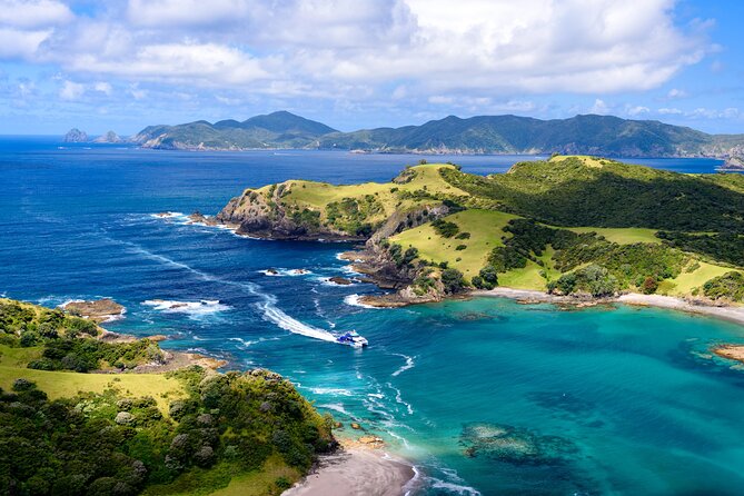 Bay of Islands Explorer Experience Small Group Tour From Auckland - Paihia and the start of the island cruise