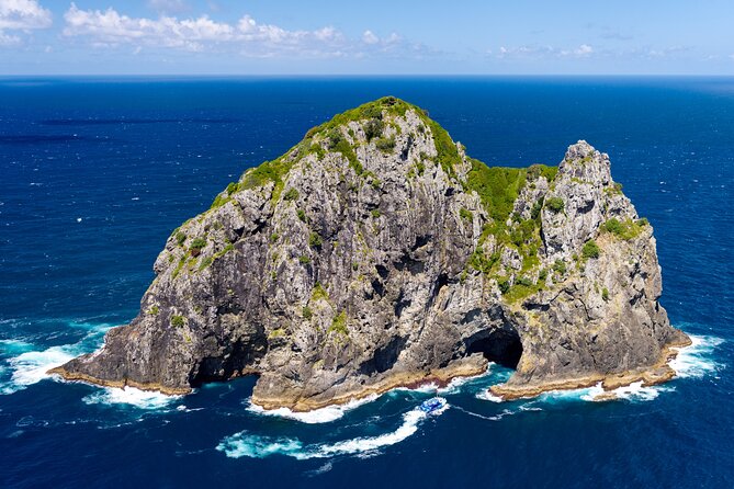 Bay of Islands Explorer Experience Small Group Tour From Auckland - Passing through the Hole in the Rock
