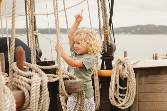 Bay of Islands Tall Ship Sundowner Sailing - Why the R. Tucker Thompson makes this cruise different