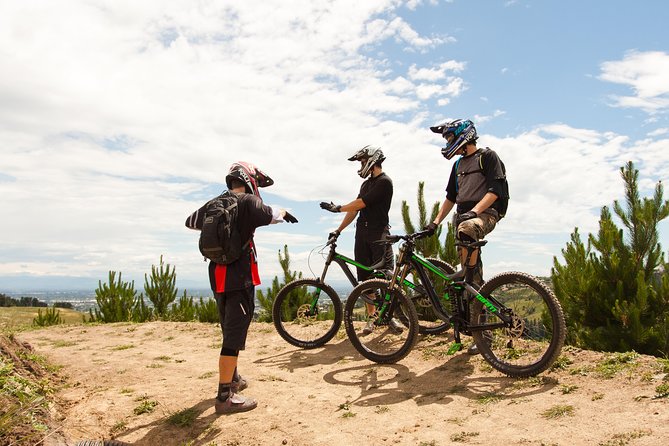 Beginner Downhill Mountain Biking Lesson in Christchurch - Timing and meeting-point details to check