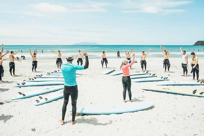 Beginner Surf Lesson at Te Arai Beach - The beach and the beginner wave