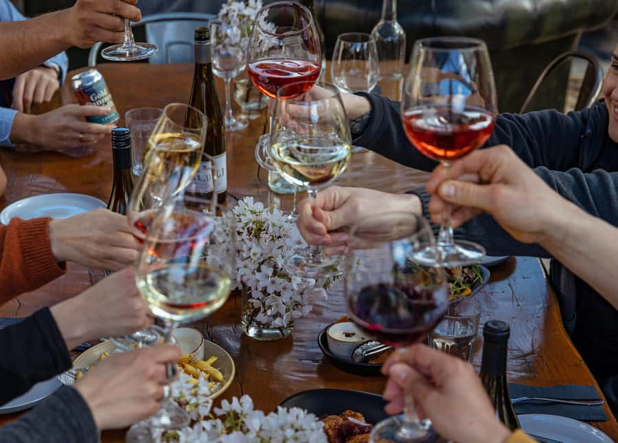 Boutique Winery Half-Day Tour & Vineyard Platter-Style Lunch - The Kawarau Gorge turns the drive into part of the tour