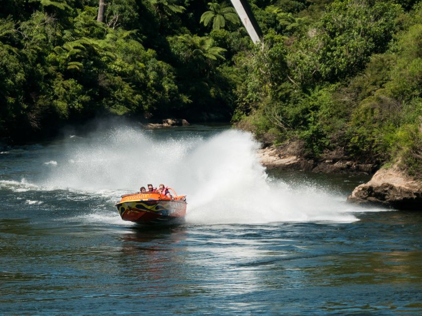 Cambridge: Waikato River 45-Minute Extreme Jet Boat Ride - The spins, slides, and fast return