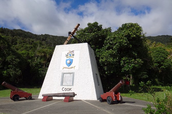 Captain Cook and Dolphin Cruise - A nature stop with a mobility consideration