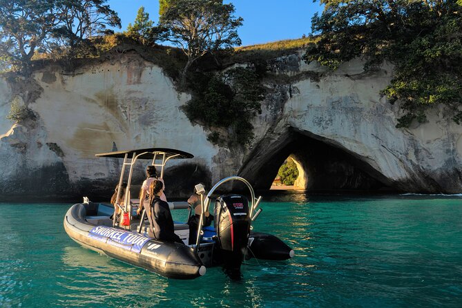 Cathedral Cove Dive & Snorkel- Marine Reserve specialised trips - Passing Cathedral Cove before the water time