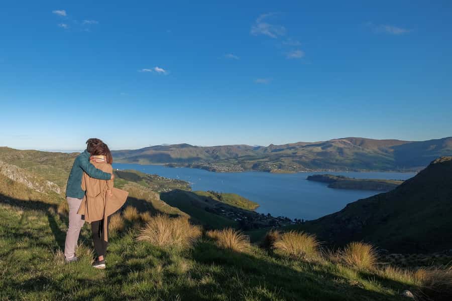 Christchurch: Packhorse Hut Guided Walk and Scenic Drive - How the guides affect the day
