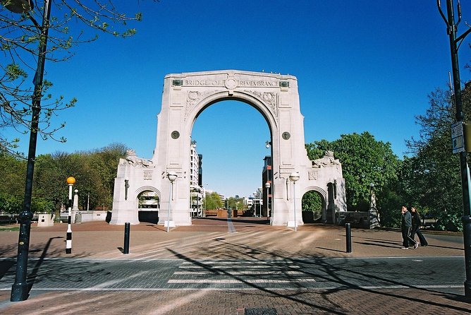 Christchurch Private Luxury Full Day Tour - Christchurch Botanic Gardens and Hagley Park