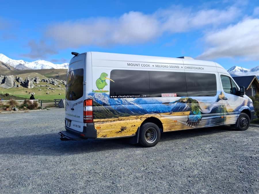 Christchurch: to Franz Josef via Hokitika 1 Way Tour - Otira Lookout delivers a quick, wide view